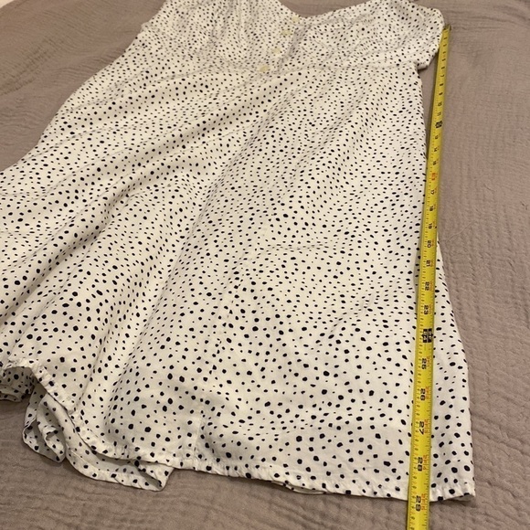 Gap white polka dot summer dress. Size 8. 100% rayon. Very good condition - Picture 10 of 12